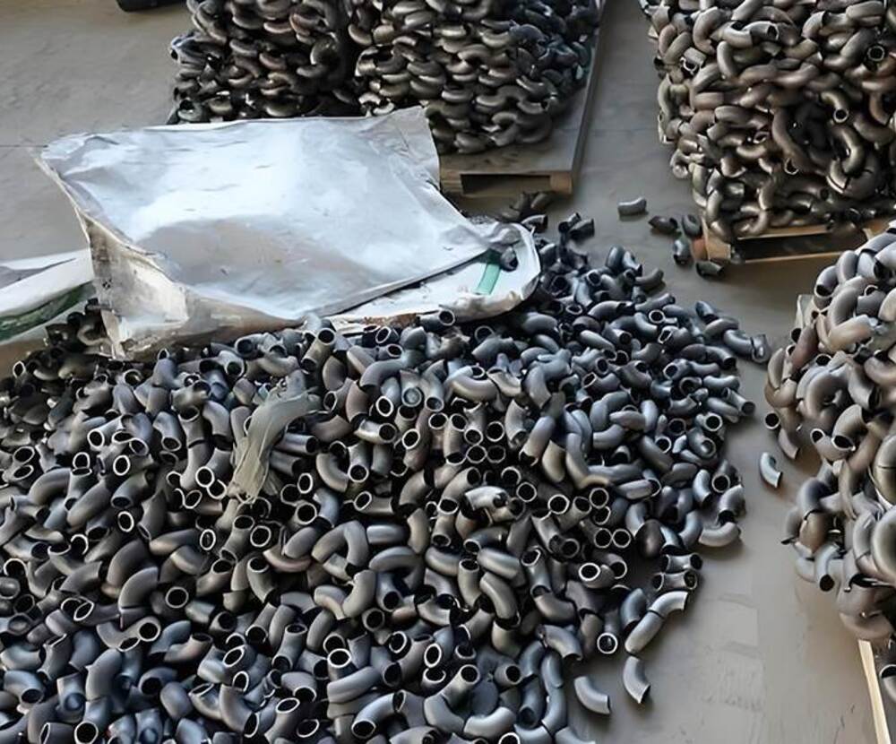 影響無(wú)縫碳鋼彎頭價(jià)格的因素有哪些？